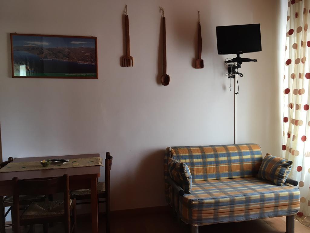 Bed&Breakfast La Casetta SantʼAlessio Siculo Exterior foto