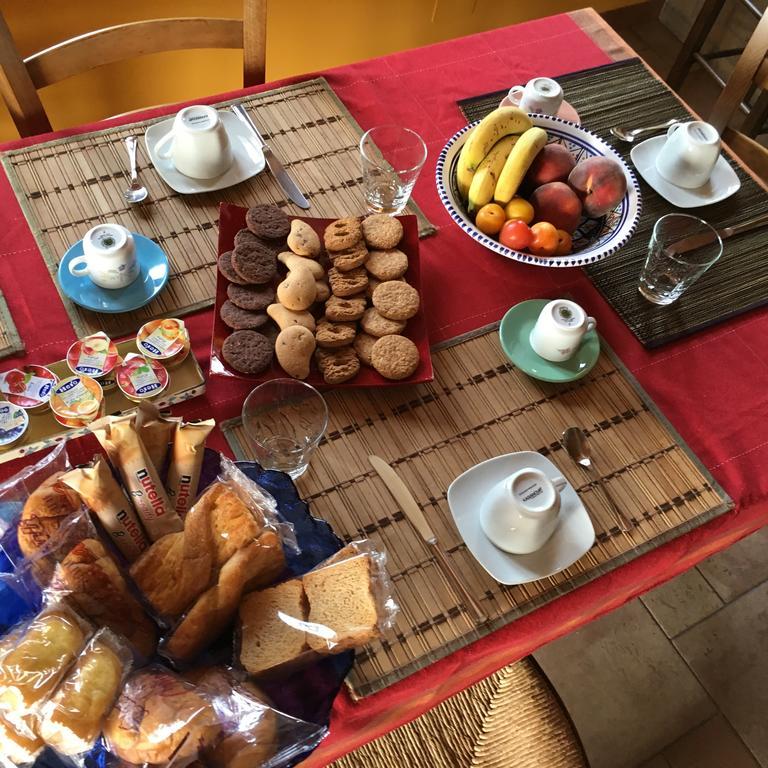 Bed&Breakfast La Casetta SantʼAlessio Siculo Exterior foto