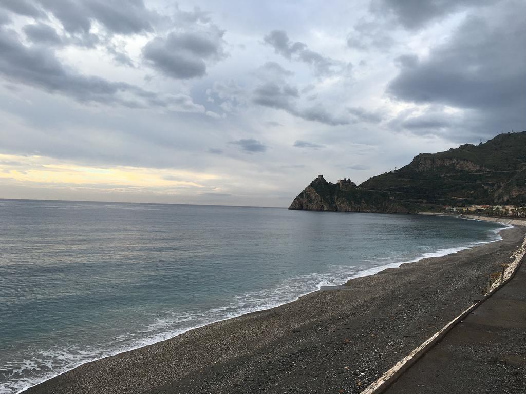 Bed&Breakfast La Casetta SantʼAlessio Siculo Exterior foto