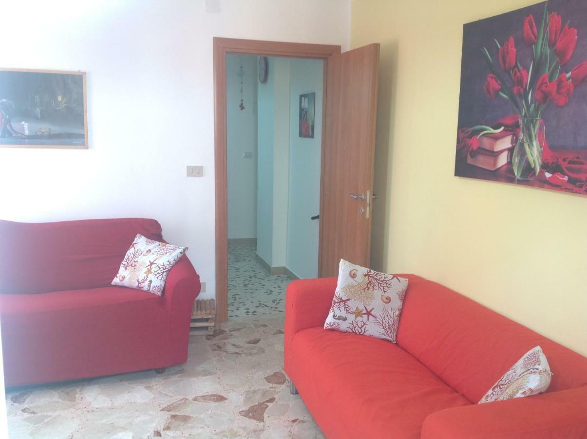Bed&Breakfast La Casetta SantʼAlessio Siculo Exterior foto